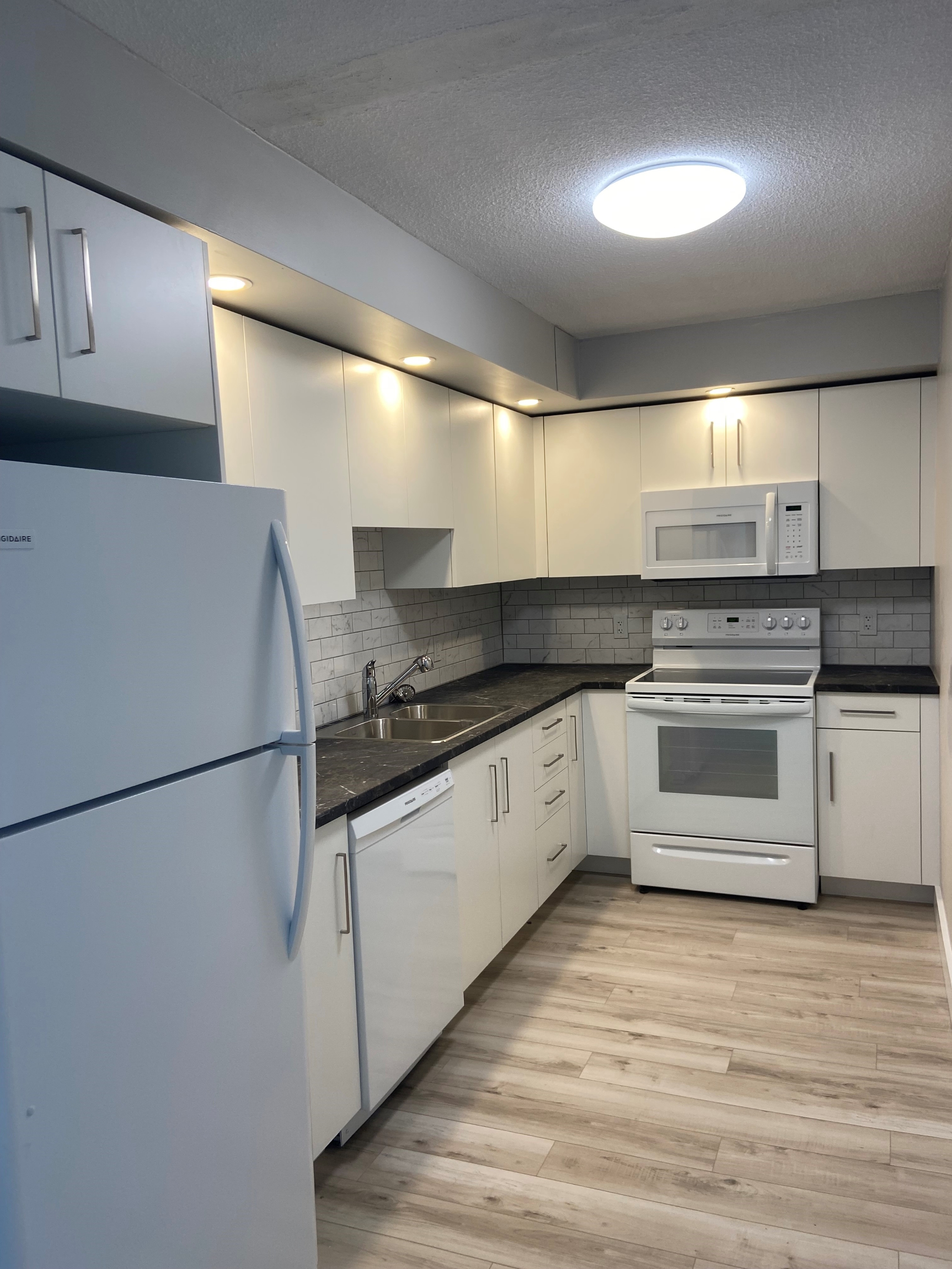 40 Rose St.,Apt 102