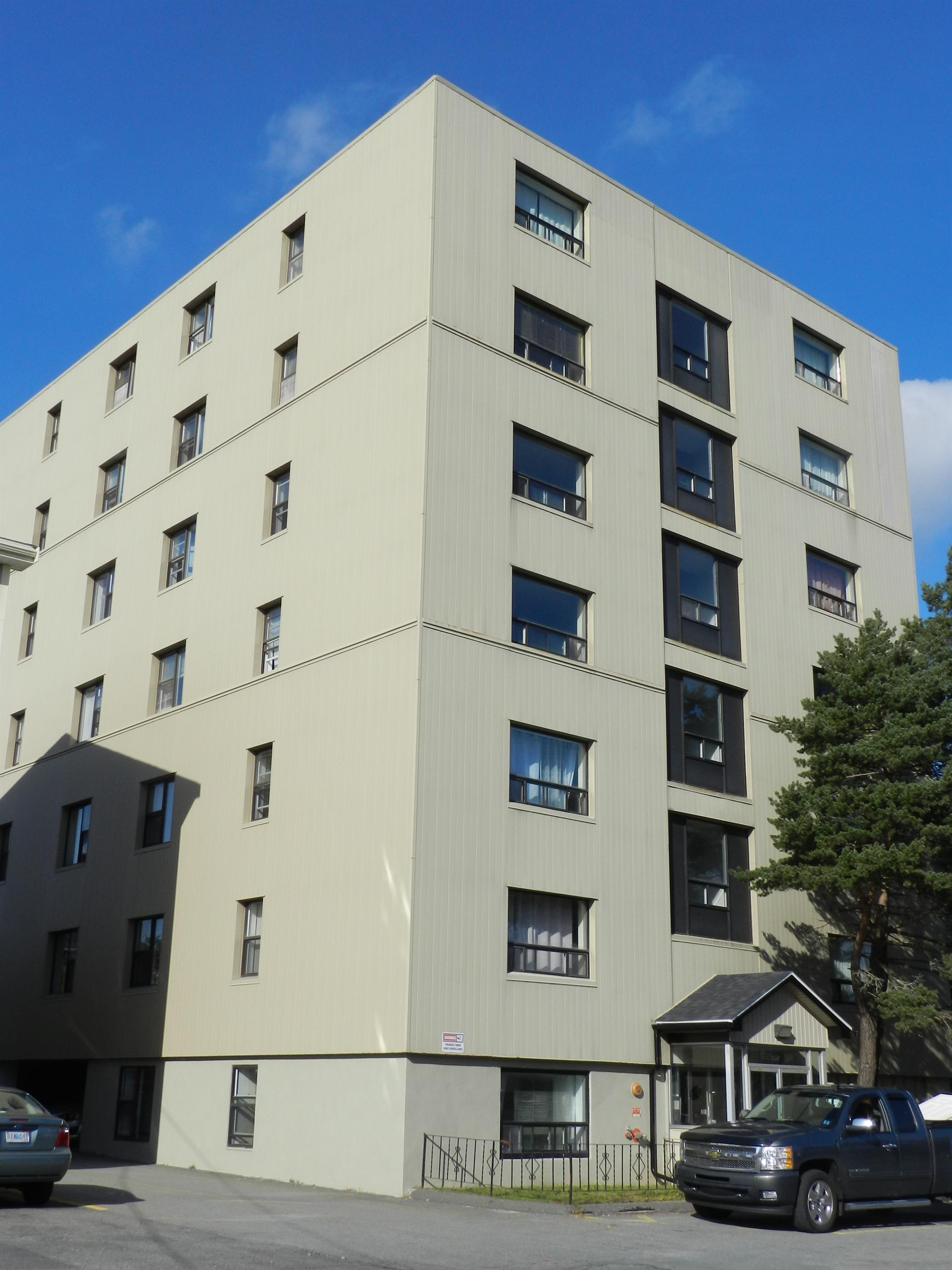 49 Melrose Ave., Apt 24