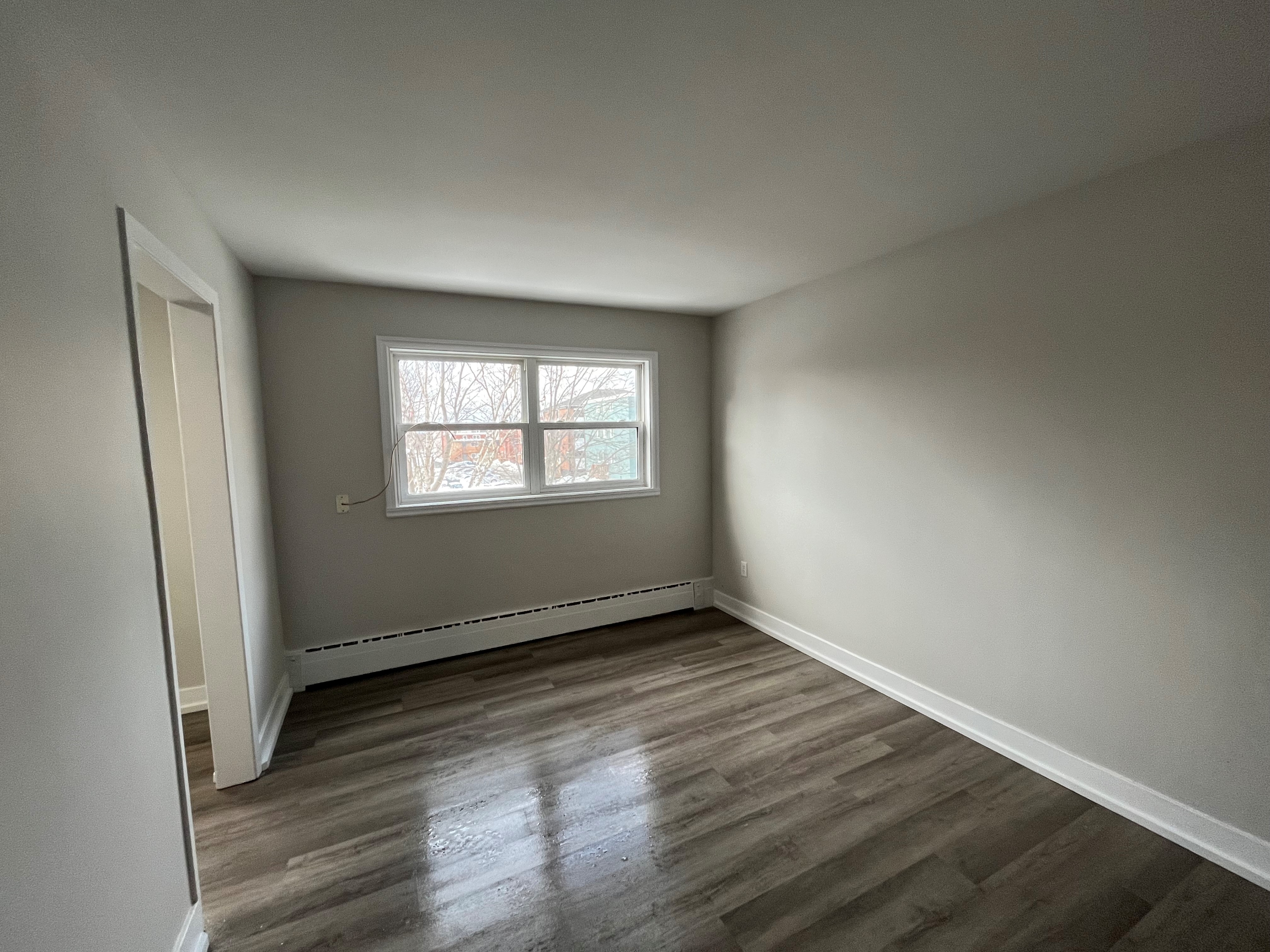 89 Pinecrest Drive., Apt 3